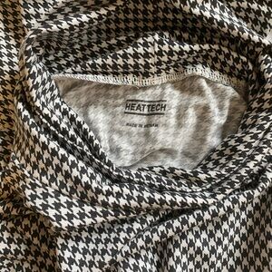 Uniqlo Heattech turtleneck